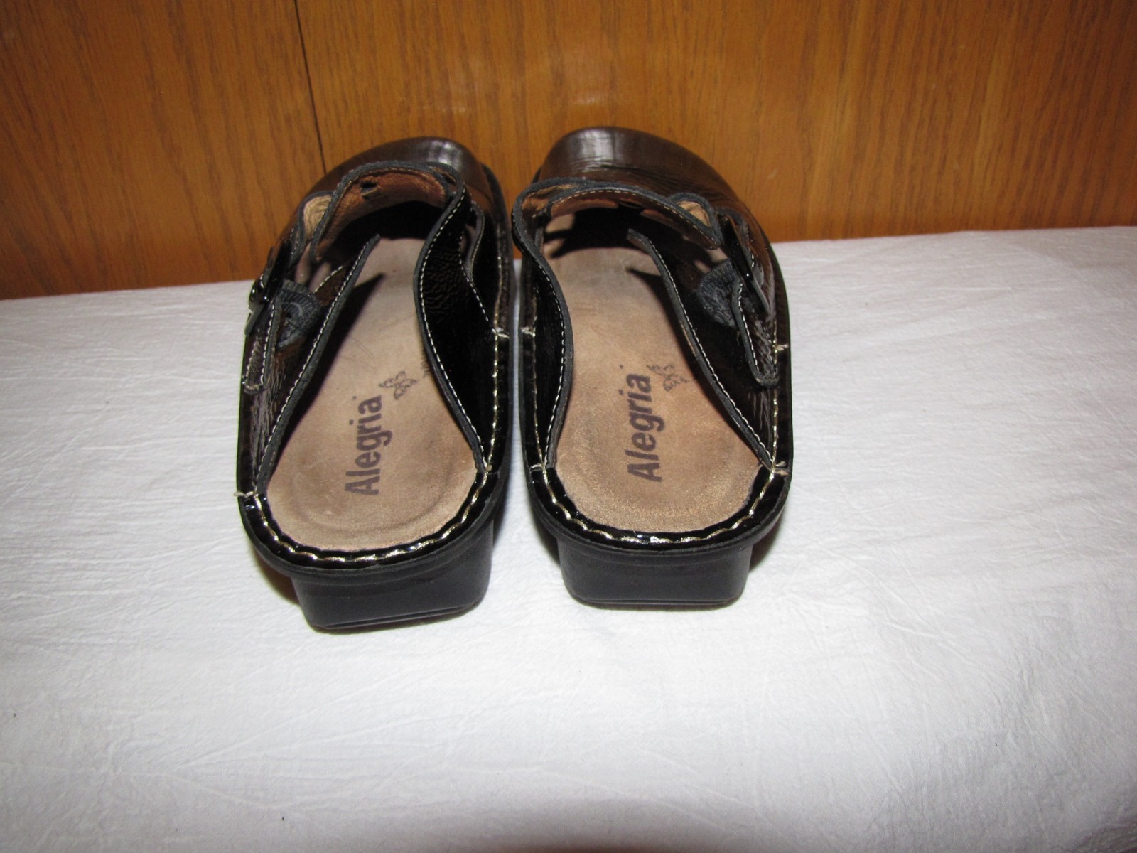 ALEGRIA 101 COMFY BLACK CRINKLED PATENT LEATHER COMFORT CLOG MULES 40-US-9.5-10