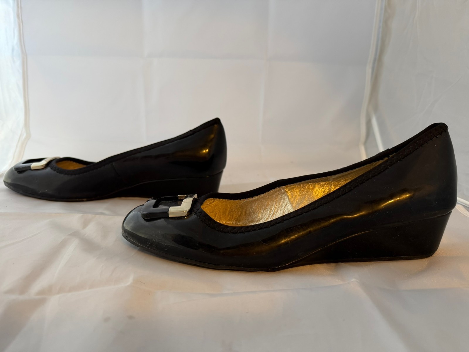 Bandolino Women’s Tad Wedge Pumps, Black Patent, Women Size 9.5 M NEW