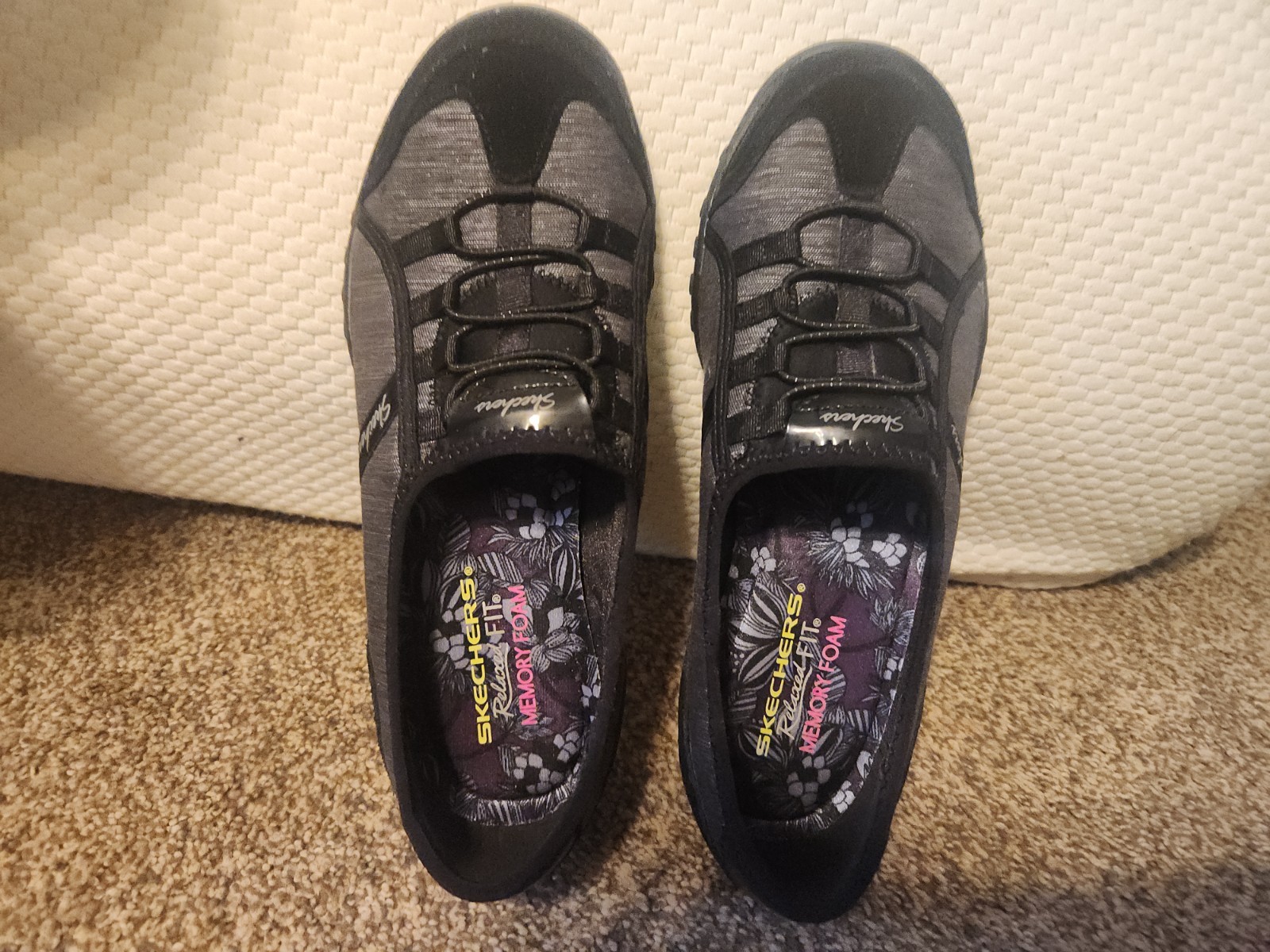 Skechers Relaxed Fit memory foam Women’s SlipOn Shoes, black/grey Size 7