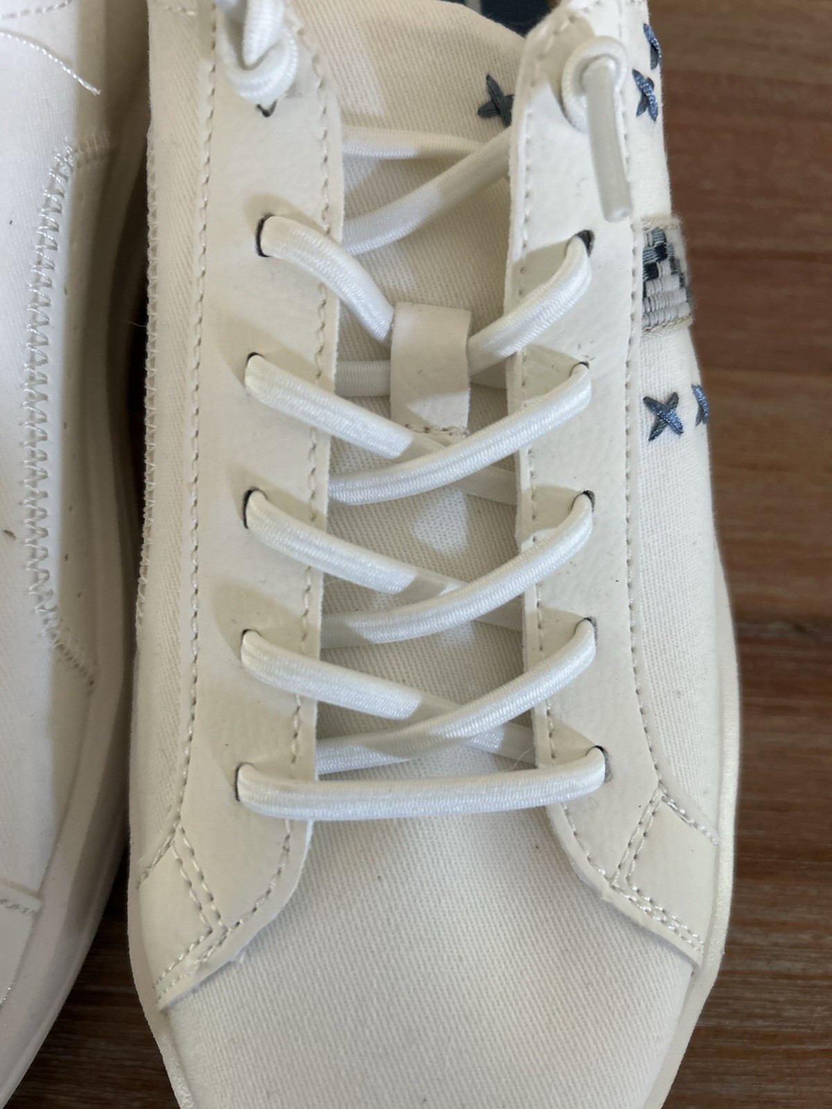 Hey Dude Karina Crafted Boho Casual Shoes White Blue Women’s Size 7