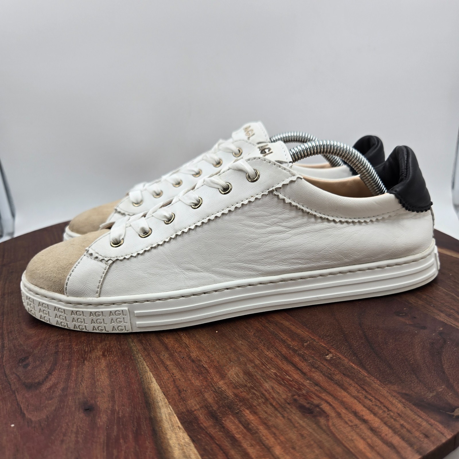AGL Sade Shoes Womens 41.5 / 11.5 White Tan Suede Leather Low Top Casual Sneaker