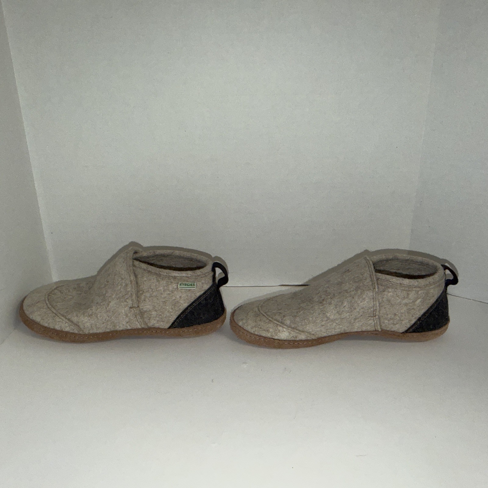 Kyrgies Tengries Slippers Eu 45 W 12.5 M 11-11.5 Felted Wool Gray House Shoes