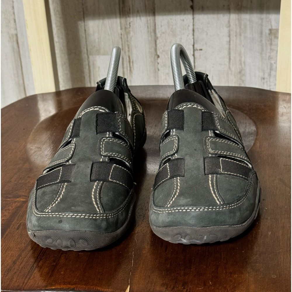 Clark’s Collection Comfort Shoes 8