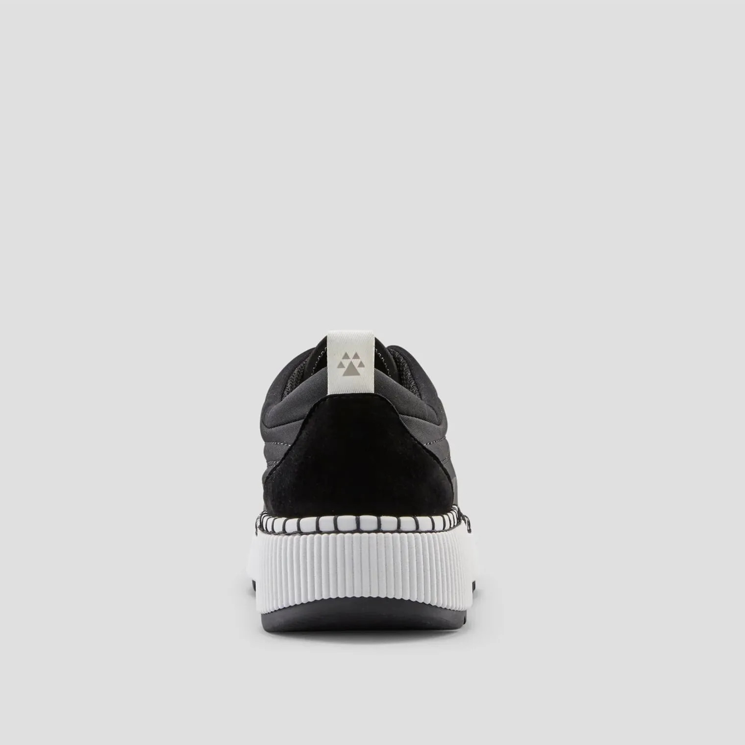 Cougar Sayah Sneakers/Shoes – Black/ White – Women’s Sizes – New in Box
