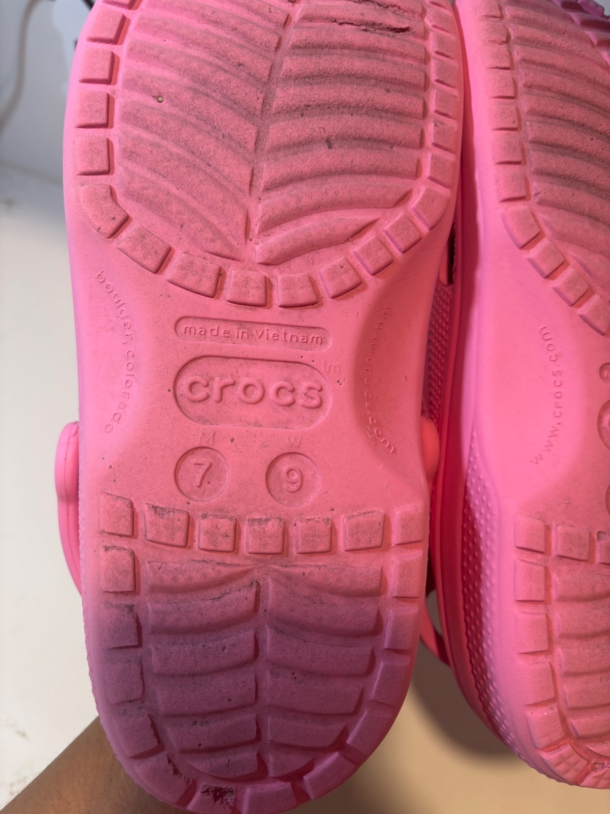 Crocs Womens Shoes Size 9 Pink Rubber Activewear Slip Ons