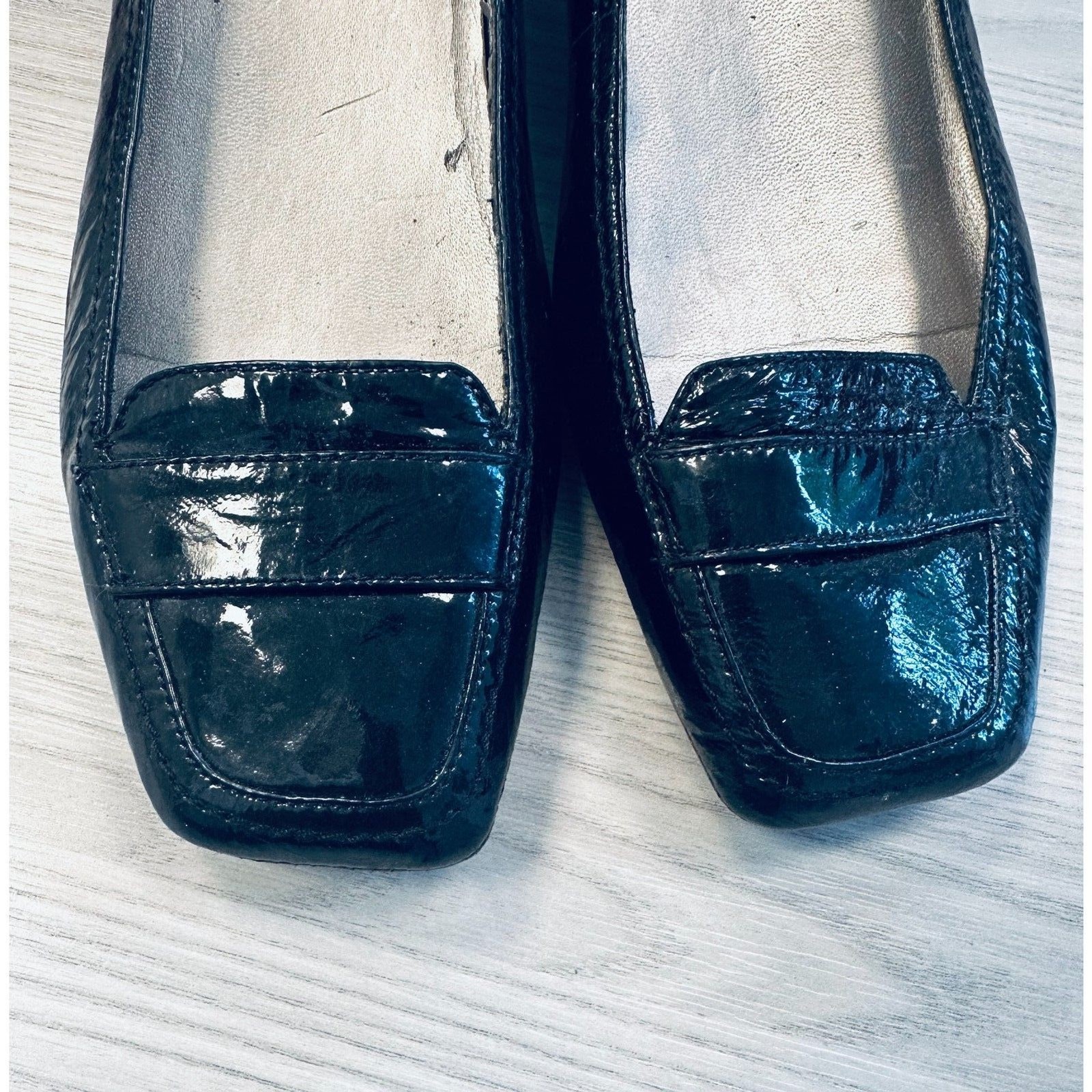 Me Too Abby Classic Preppy Chic Leather Textured Square Toe Mini Heel Loafer 8