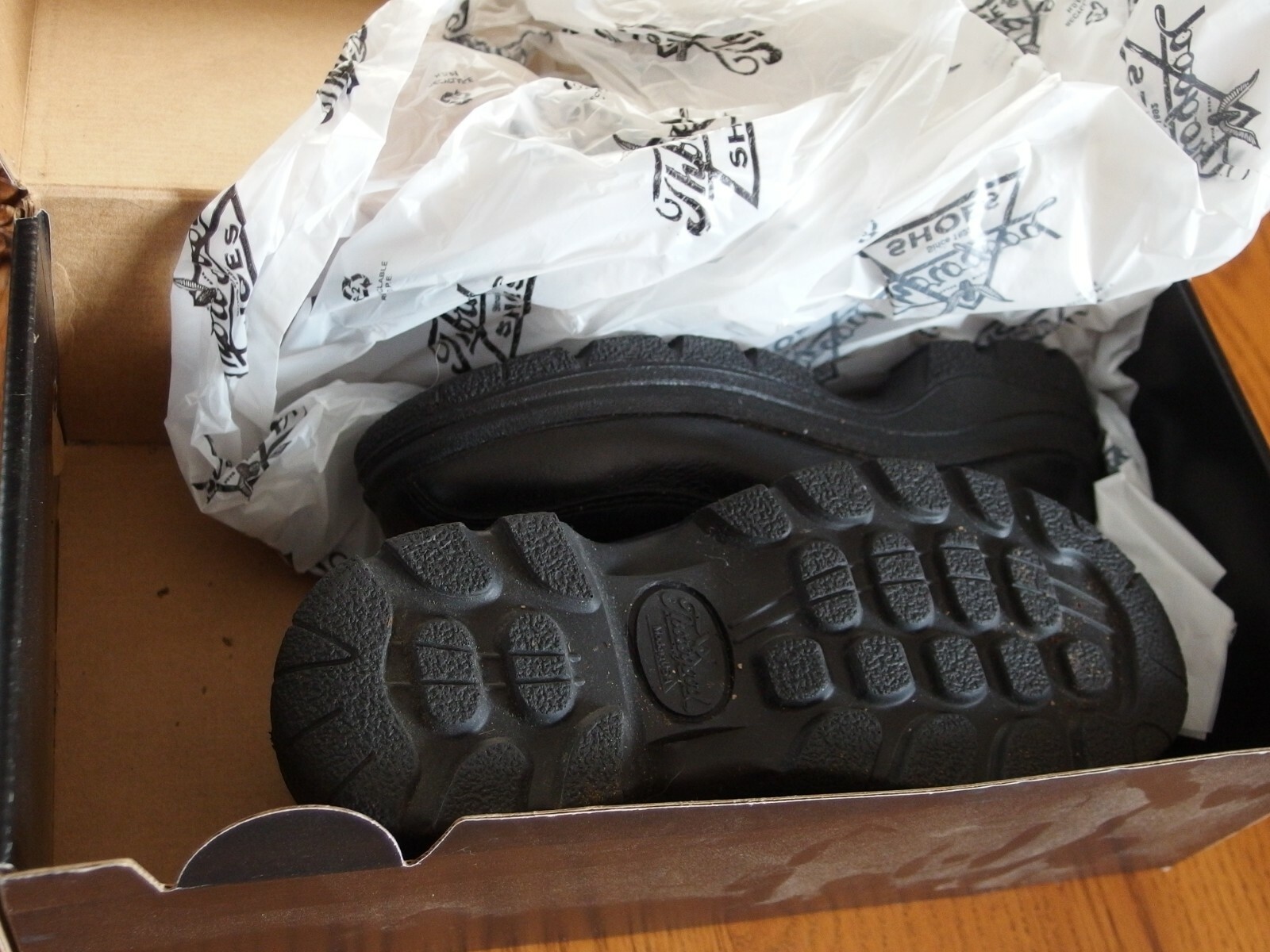 NEW Thorogood Womens Oxford, SZ 6, 534-6908, Black, Made In USA, List Price $135