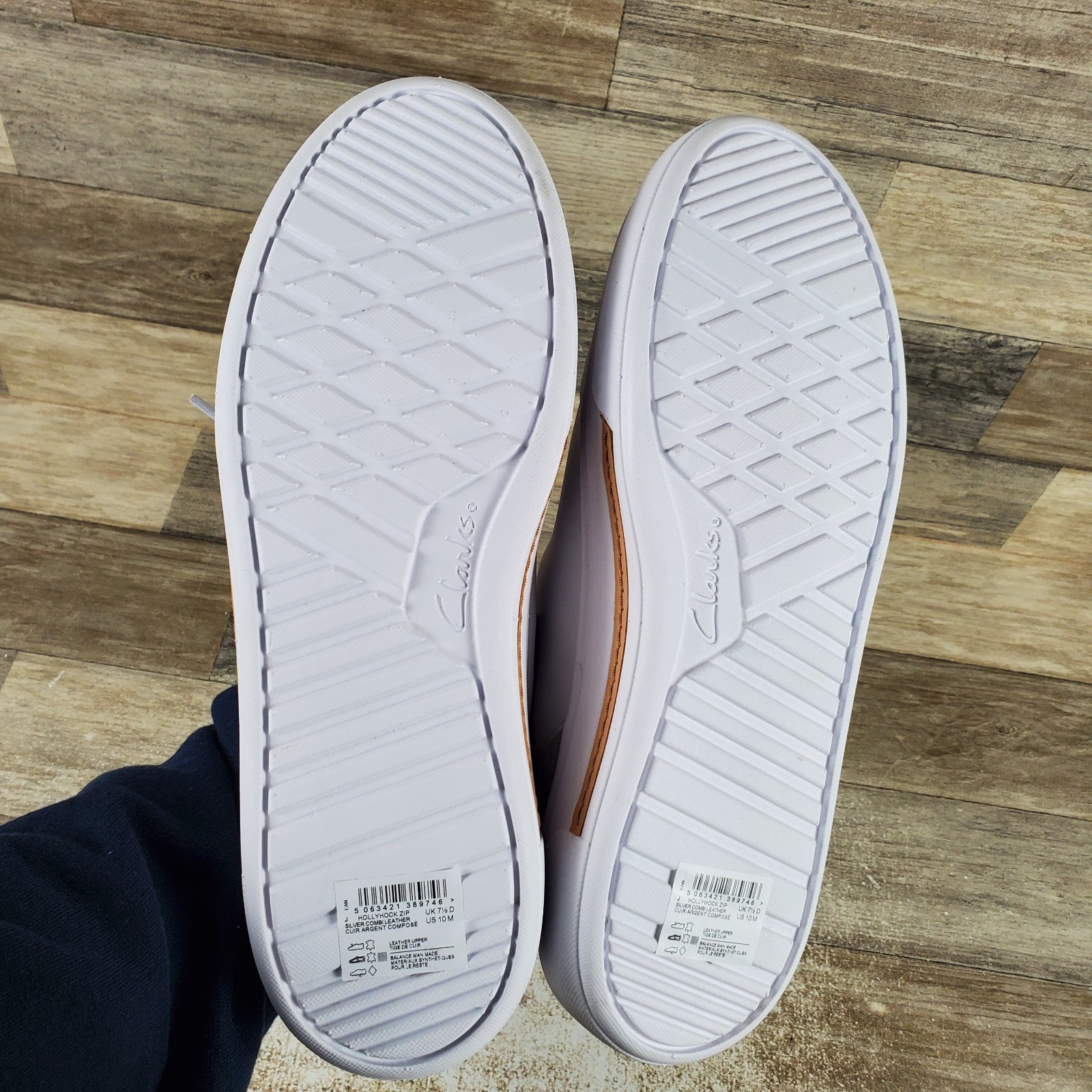 Clarks Hollyhock Zip Womens Shoes Sz 10 M Silver Combi Leather Lace-Up Sneakers