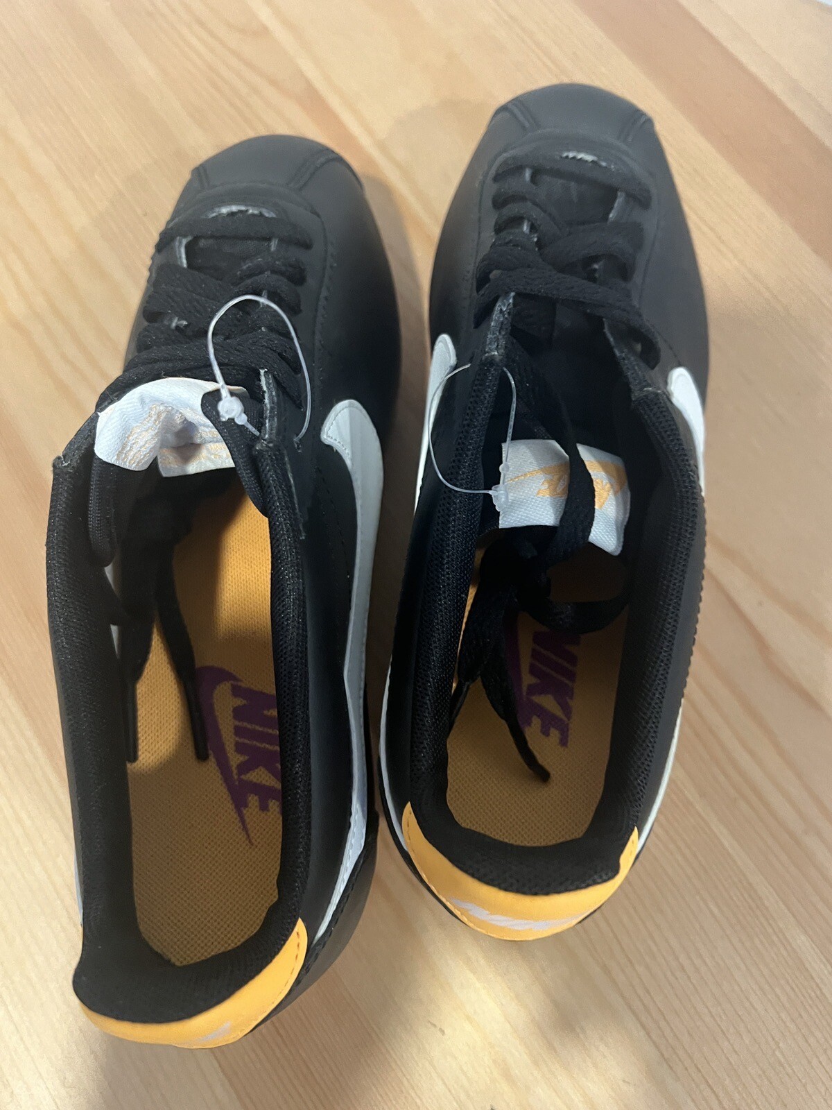 Nike Classic Cortez 15 – Women’s 7 – Black Laser Orange – NEW