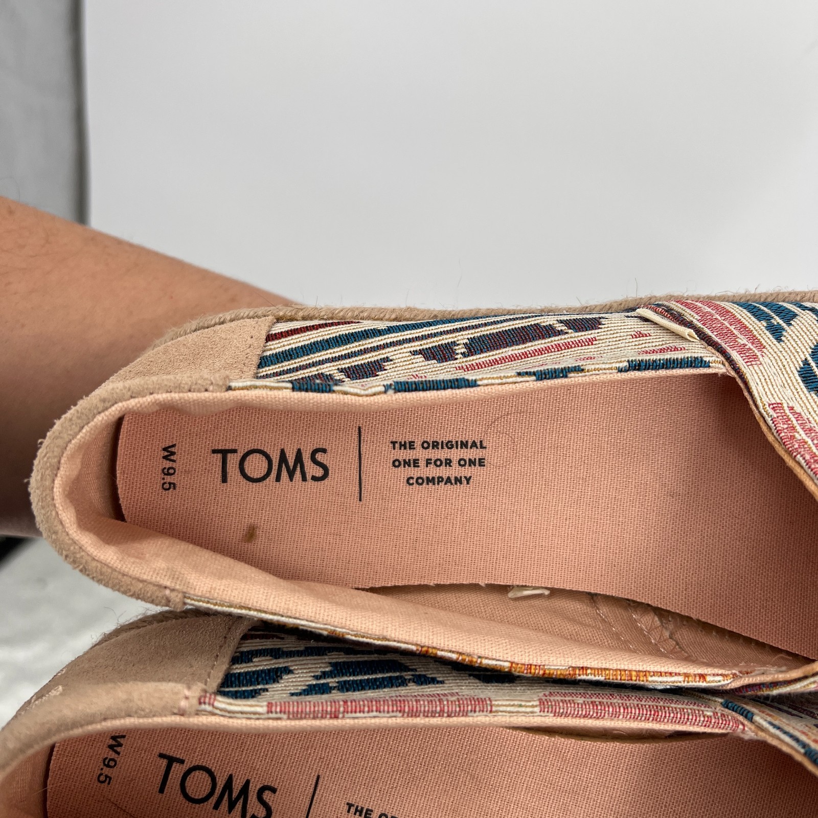 TOMS Classic Alpargata slip-on southwestern geometric print shoes casual 9.5