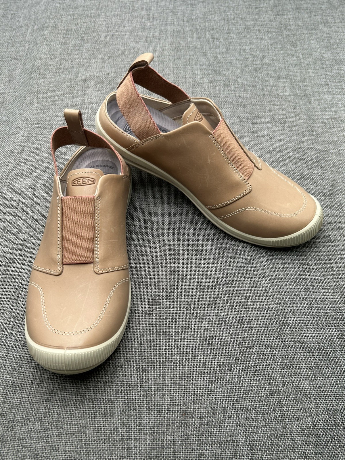 KEEN Lorelai II Women’s Size 8 Tan Leather Slip-On Sneakers Outdoor Hiking