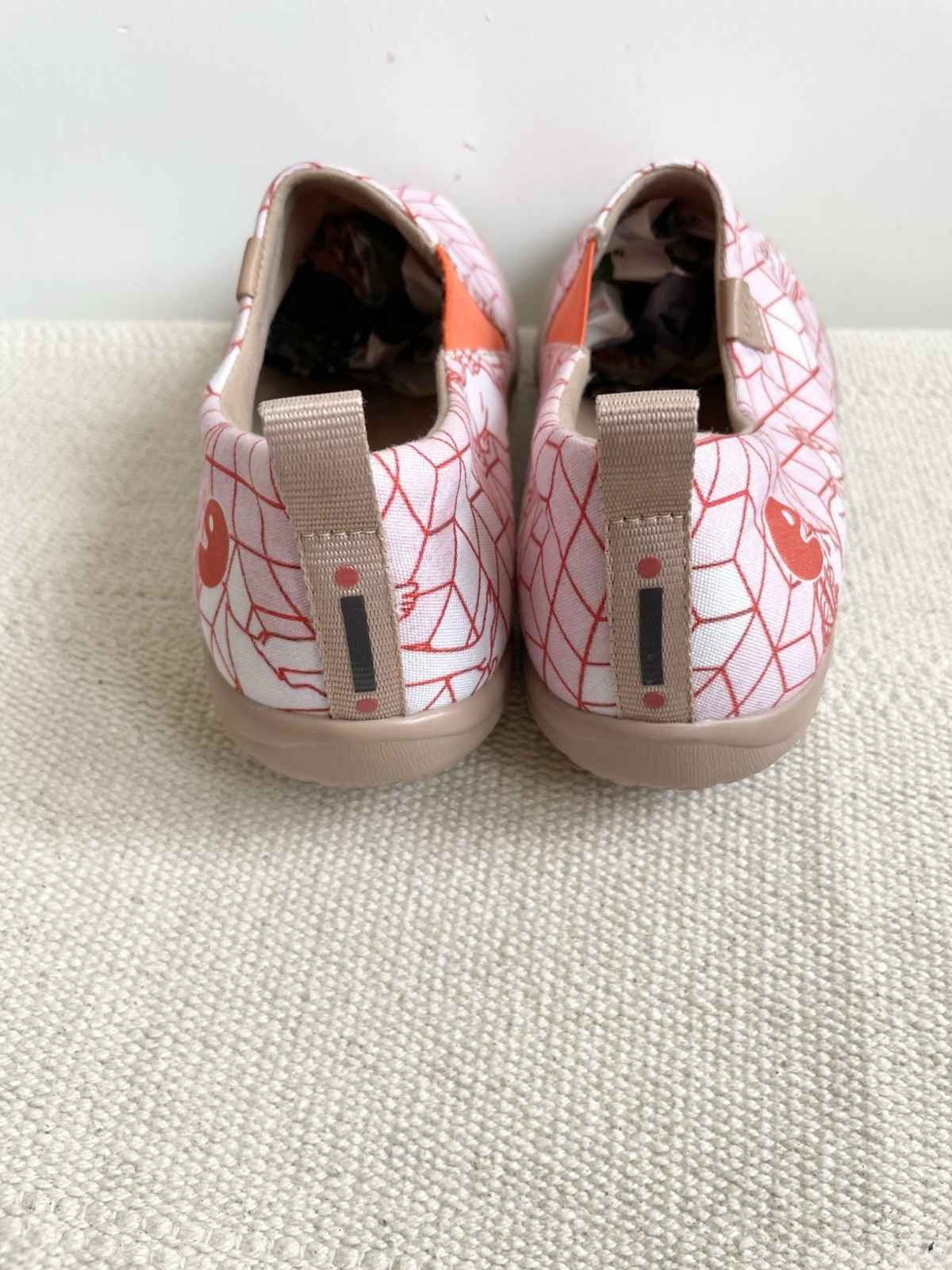 Women Size 8.5 UIN Slip On Shoes Canvas Comfortable Loafers “Venus de Milo”