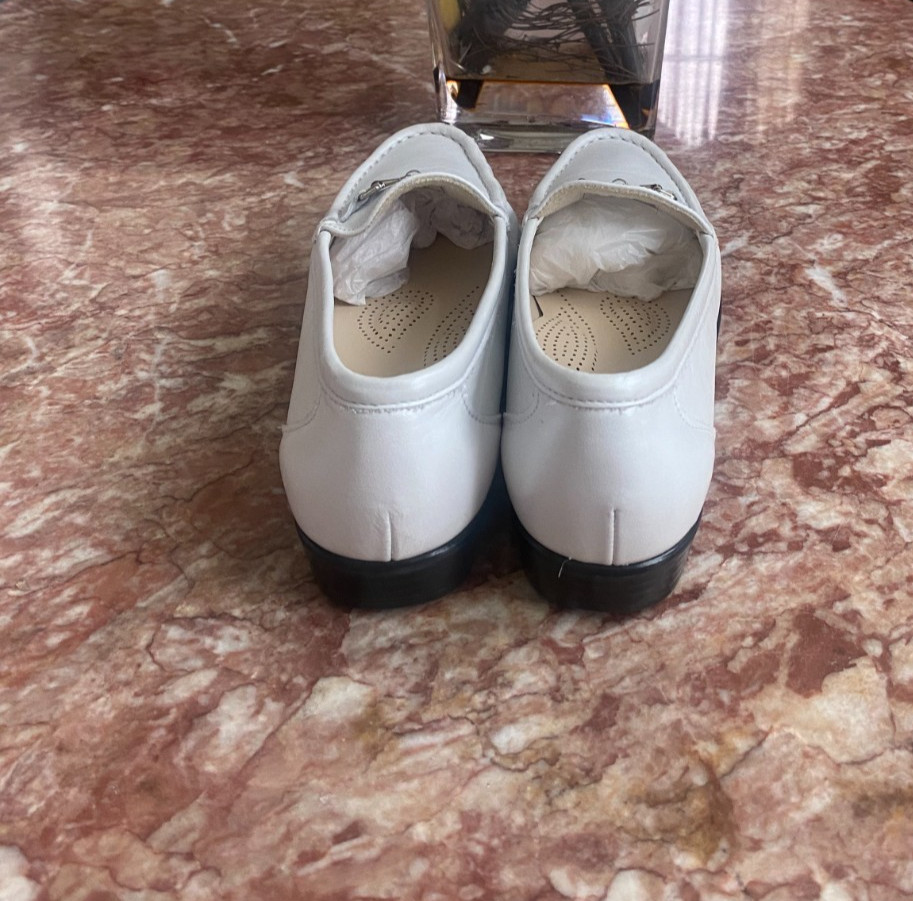 New SAS Tripad Women’s Metro Pearl White Leather Horse Bit Loafer Sz 8M, $194.95