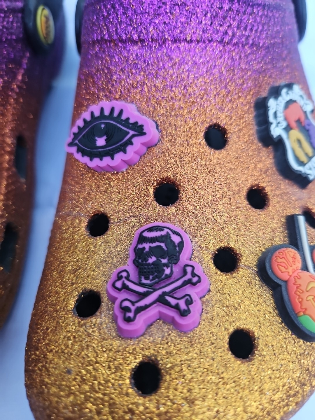 CROCS DISNEY HOCUS POCUS Glitter Classic Halloween Clogs Jibbitz M4 W6