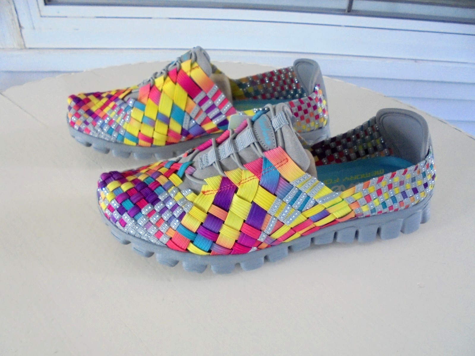 Ladies 9.5 Skechers EZ Flex Stretch Weave Slip on Shoes Multicolor Rainbow