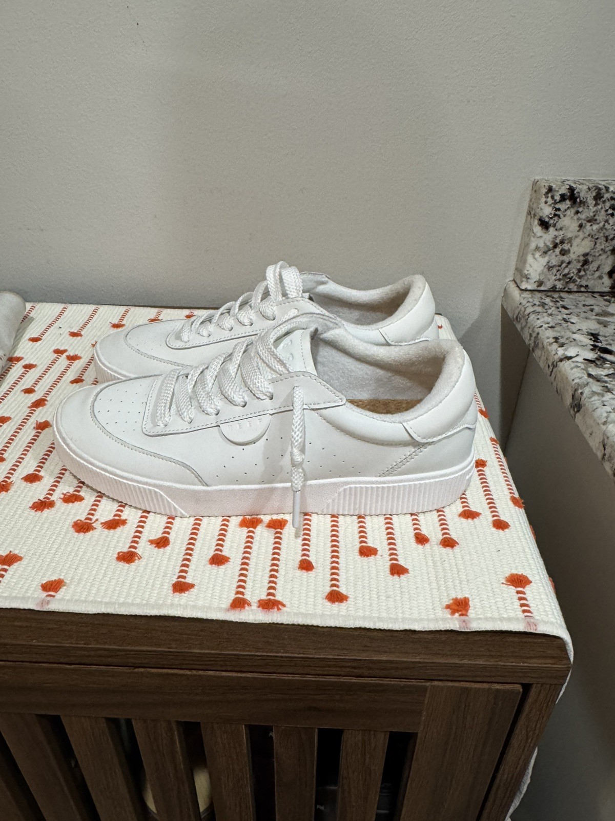Women Reef Lay Day Seas sneaker Sz 9