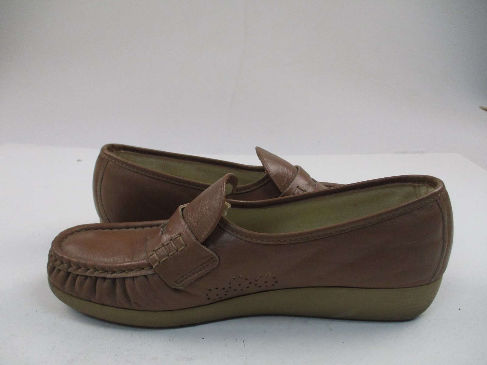 SAS Shoes Womens 9.5 Brown Penny Loafers Leather Slip on Comfort 502504