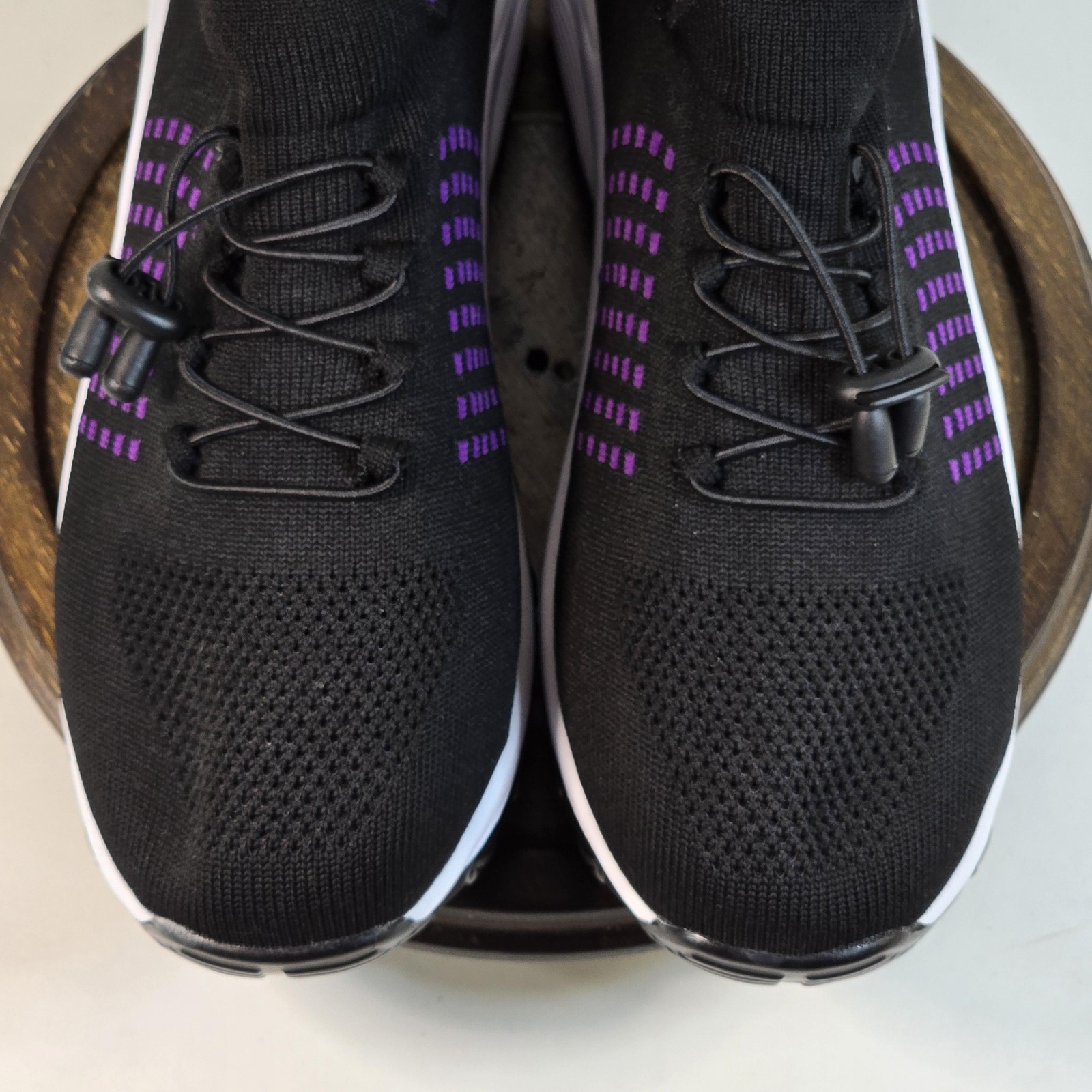 ComfortWear Shoes Womens Size 8 Slip On Lightweight Walking Sneakers