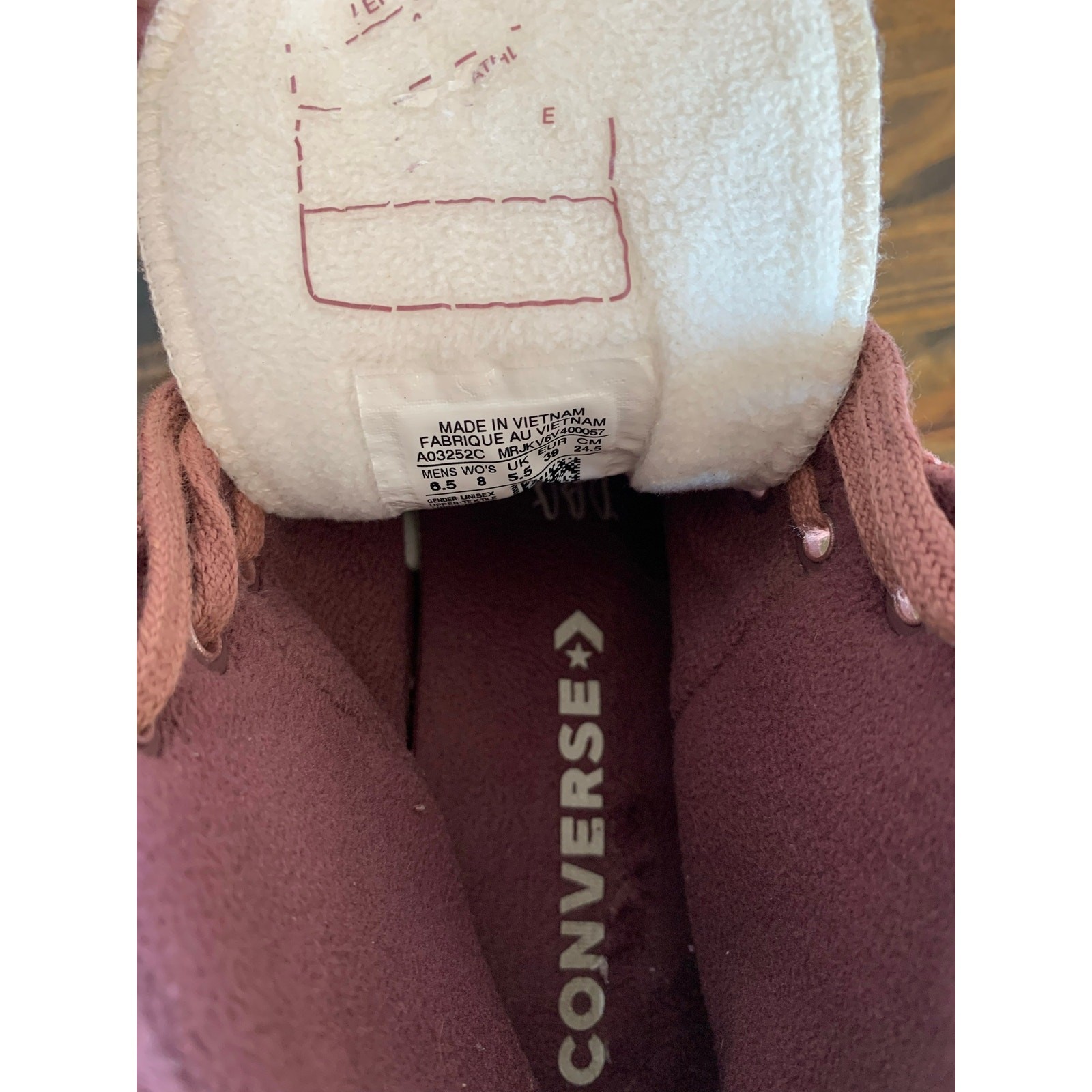 Converse Run Star Hike Shoes Corduroy Platform Size Women’s 8 Plum Purple