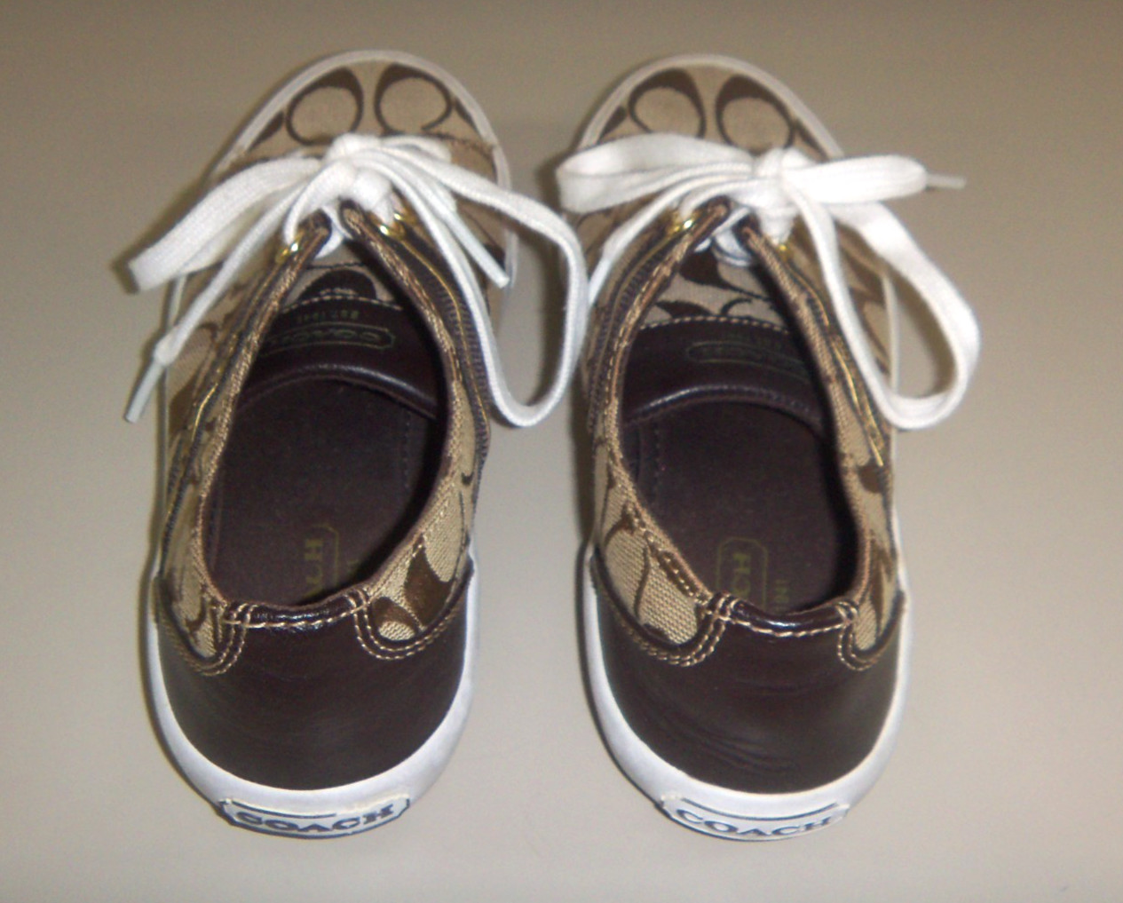 WOMEN’S COACH LESLEY KHAKI CHESTNUT SIGNATURE CANVAS LACE UP SHOES SIZE 5B