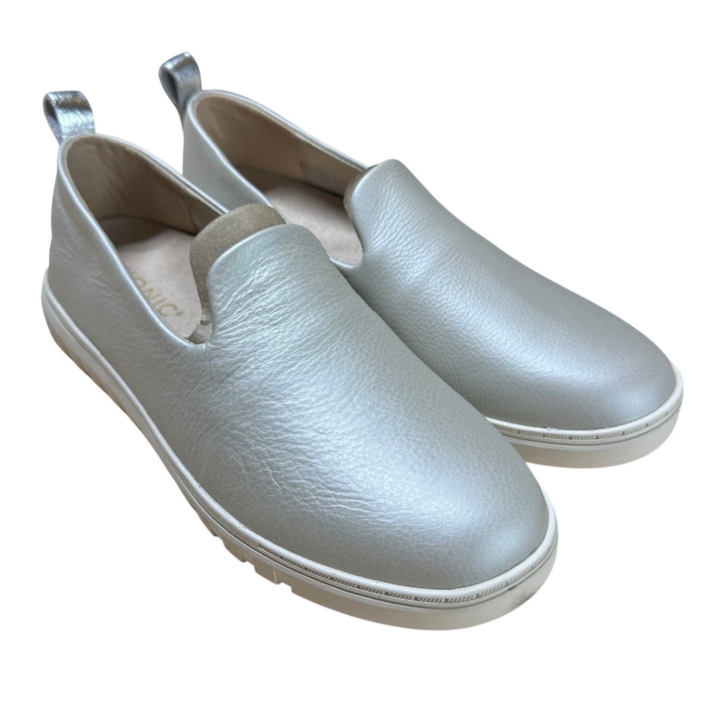 Vionic Uptown Willa Women’s Orthotic Slip-On Loafer Silver Sz 7 New Without Box