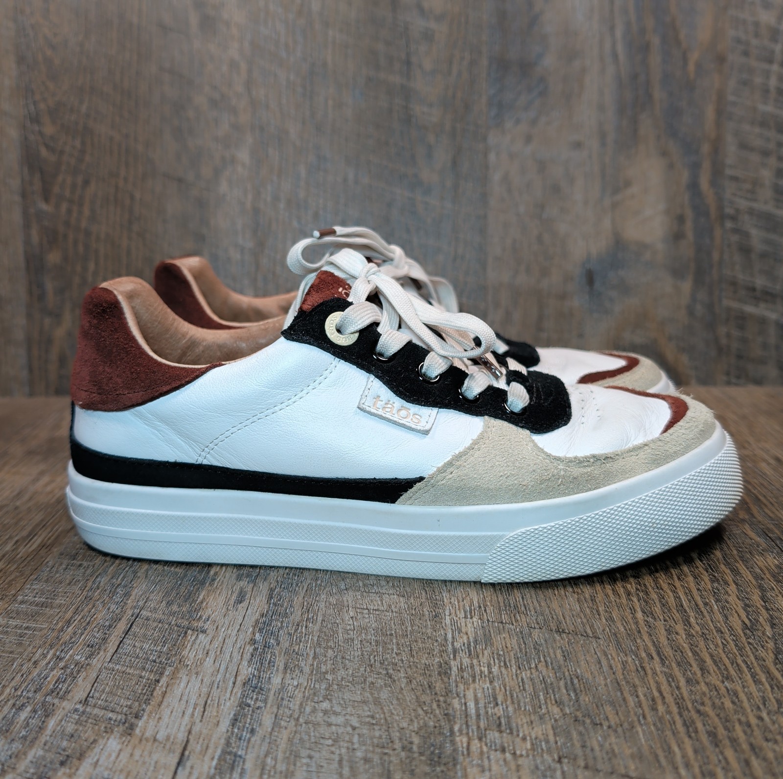 Taos Pop Soul Leather Sneaker Black Brown White Multi Color Size 7 Women’s