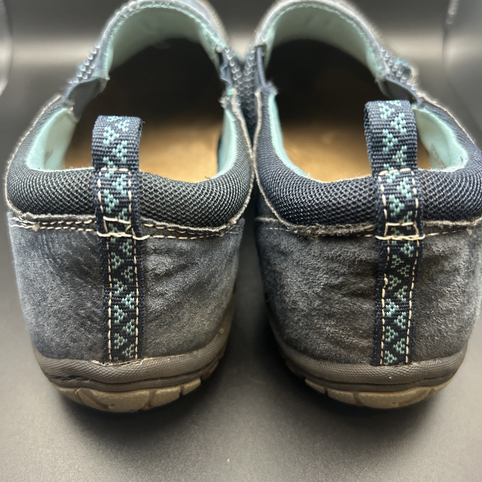 Earth Origins Womens 8M April Suede-Elastic Tie Slip-On Blue Suede Shoes.