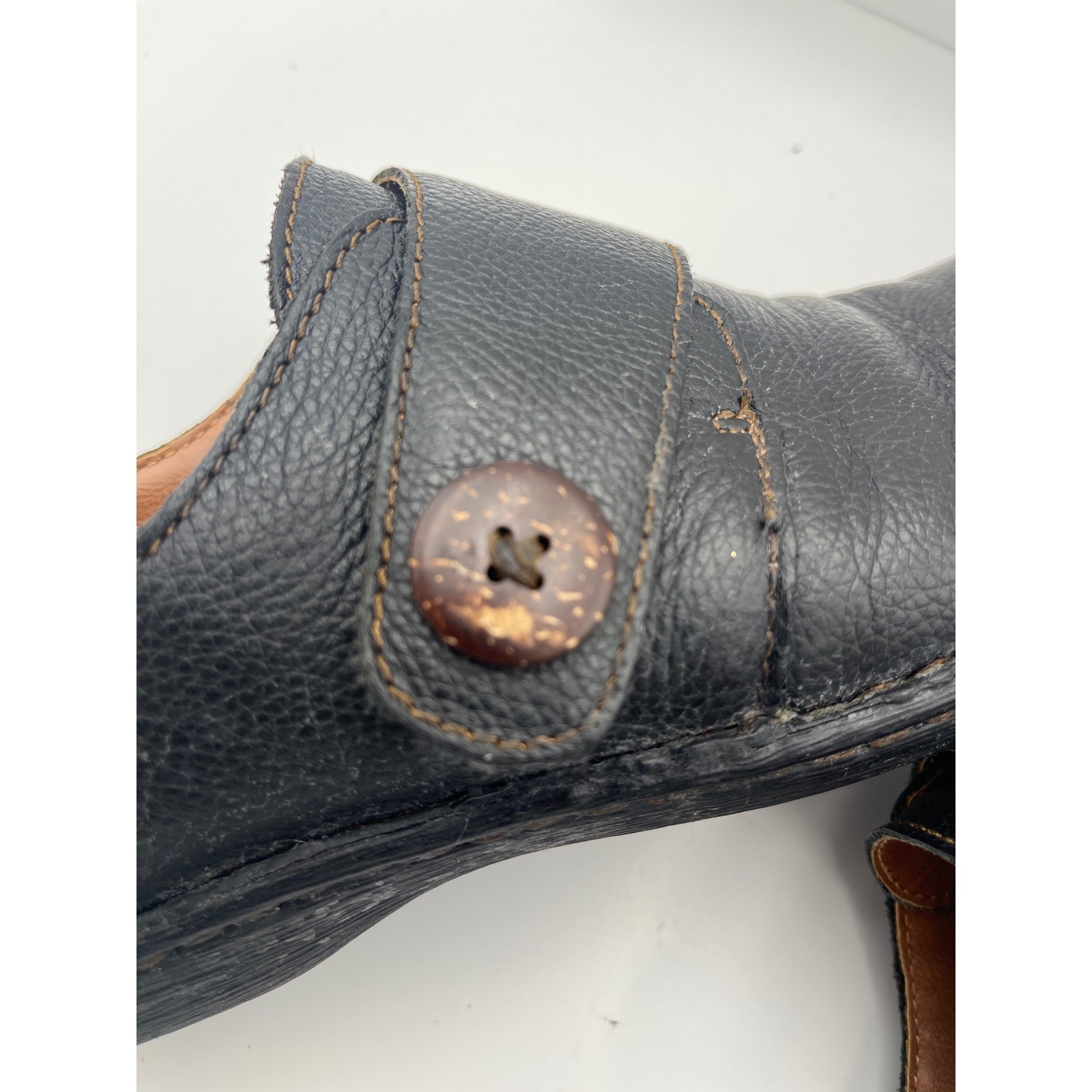 b.o.c.Born Concept Women’s Black Leather Clogs w/Button Slip On Shoes