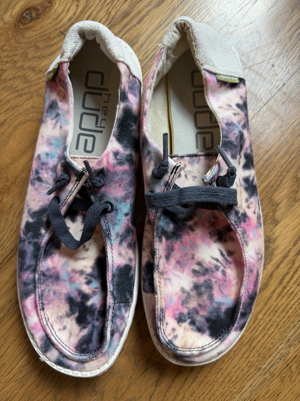 Hey Dude Wendy Tie Dye Navy Pink Women’s Size 9 Slip On Casual Shoes Sneakers