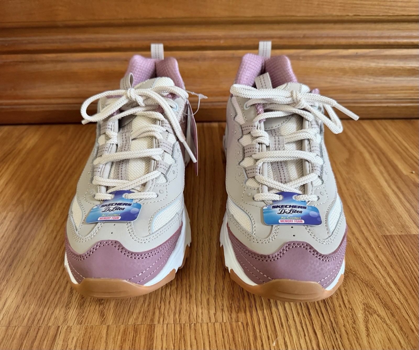 Skechers Women’s D’Lites Popular Vote Shoe Taupe/Multi Sneaker Size 7