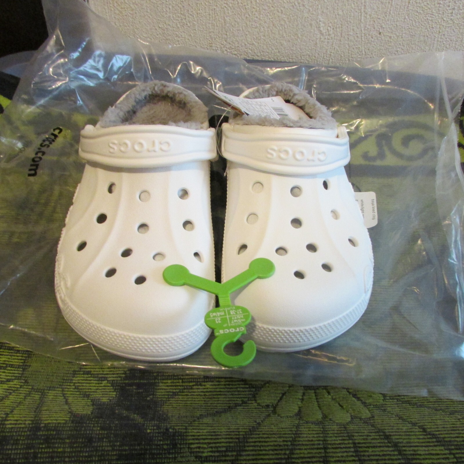 * New Women’s (men’s) Crocs Baya Lined, Warm, Clogs, Comfort Shoes. 7, 8 or 9