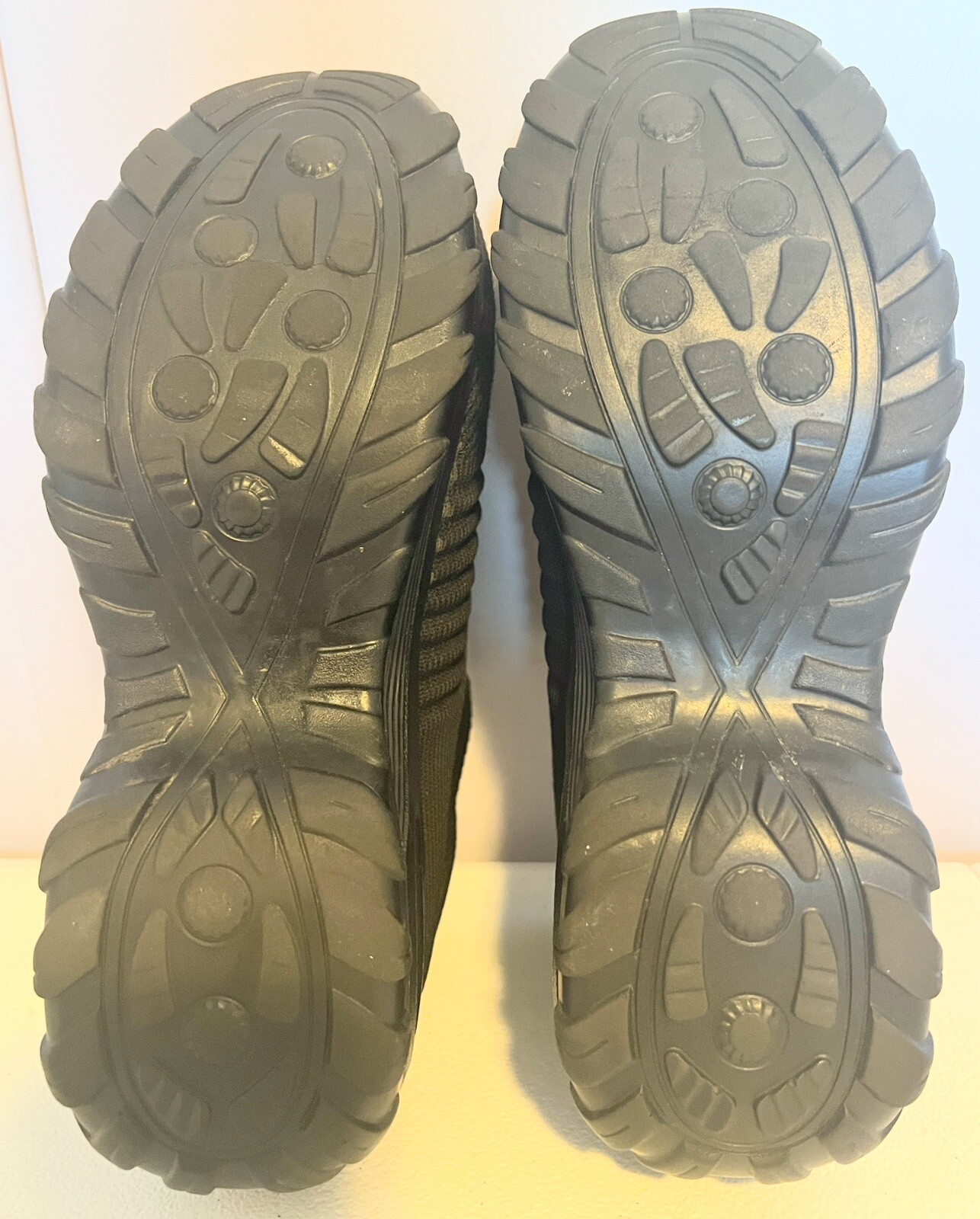 Slow Man Women’s Walking Shoes Sock Sneakers SZ 8 Slip On Air Cushion