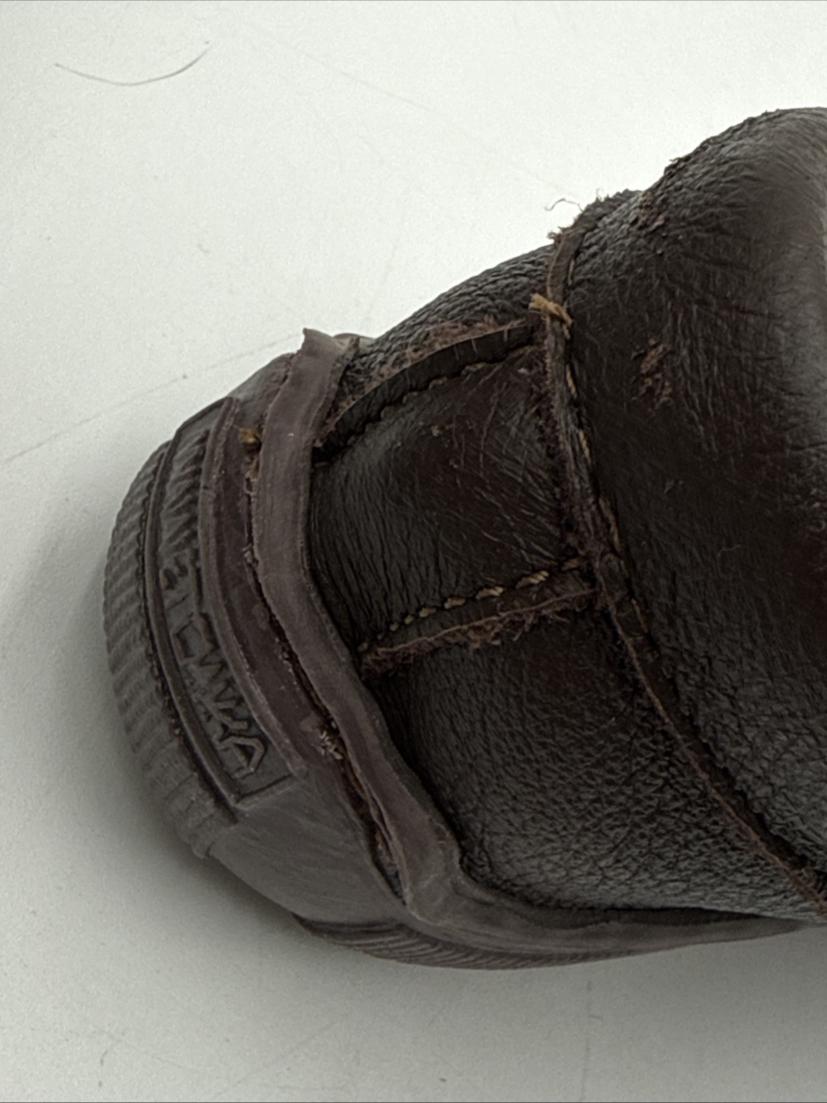Minnetonka Brown Espresso Hardsole Moccasins 492 Size 8.5 – EUC