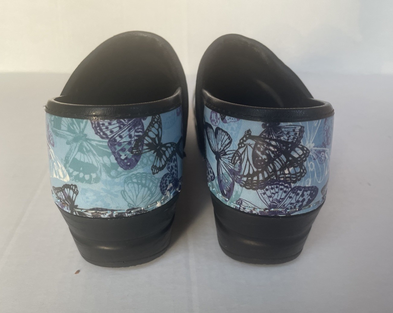 Sanita Professional Clogs Black Patent Leather Blue Butterfly Embroidered 37
