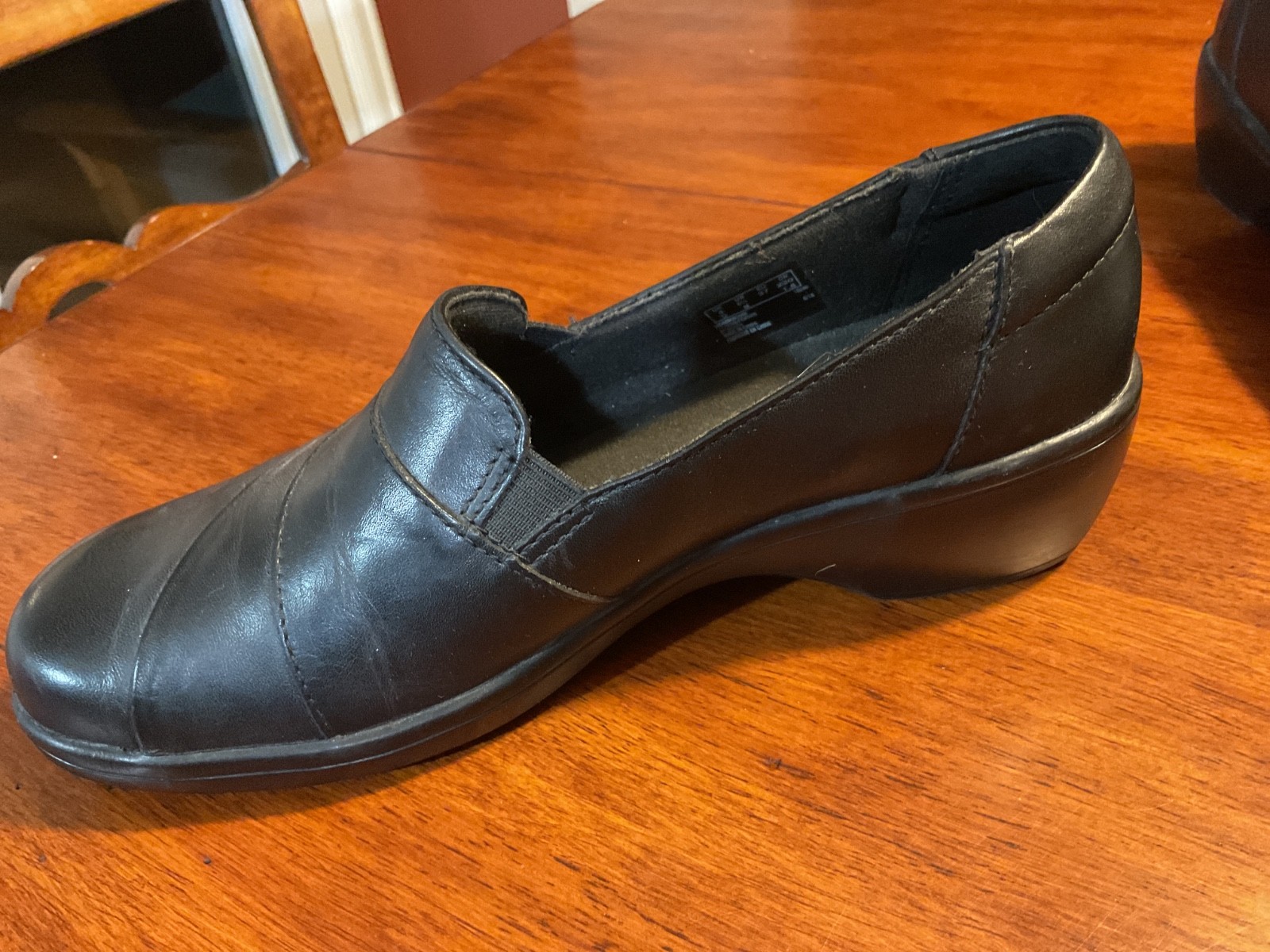 Clark’s Collection May Marigold Black Loafers Slip On Size 6.5 Comfy Casual