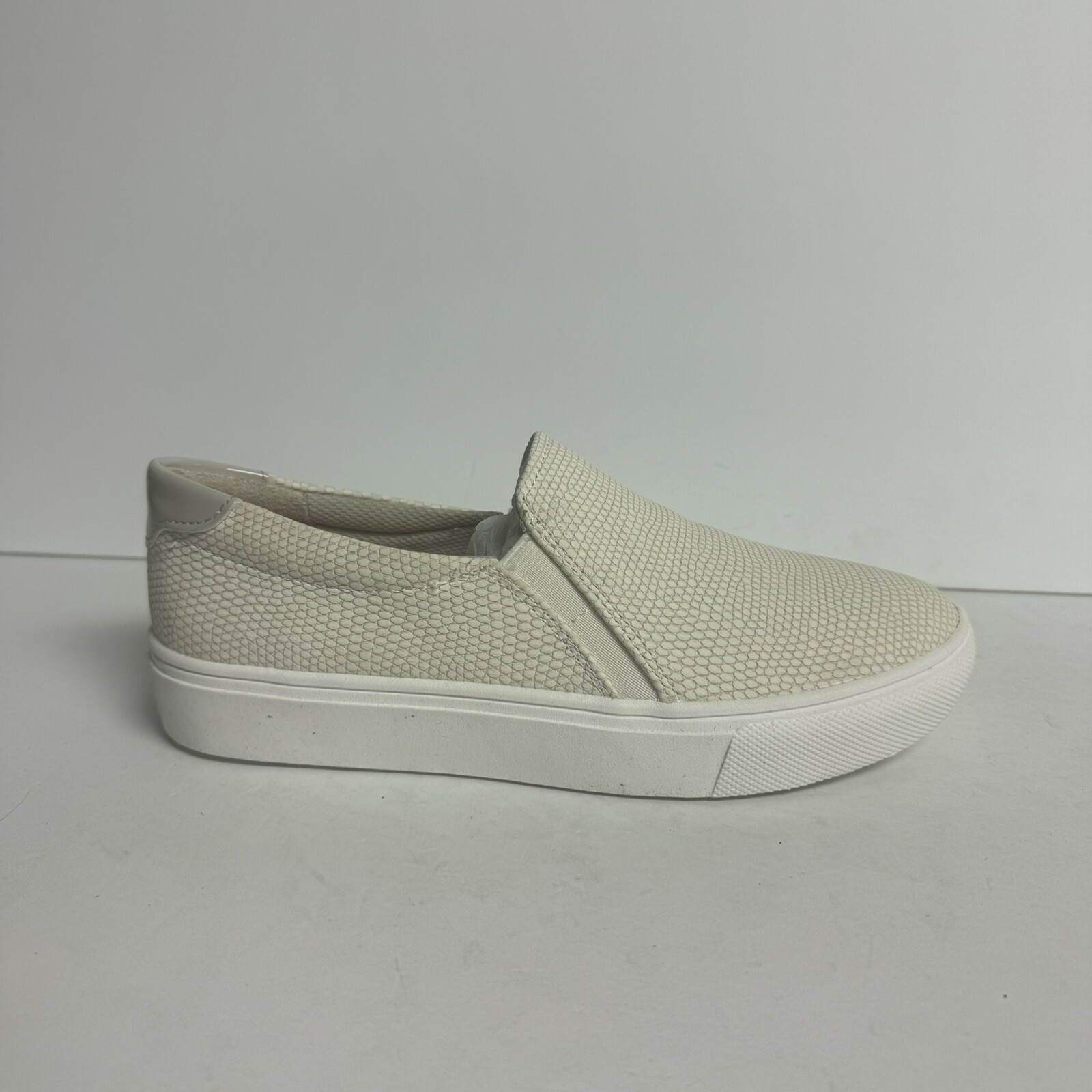 Dr Scholls Womens Nova Slip On White Size 6 M