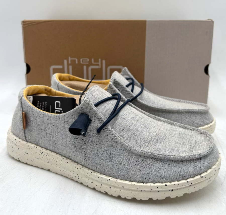 Hey Dude WENDY CHAMBRAY Women’s NEW Slip-On Shoe White/Blue Multiple Sizes