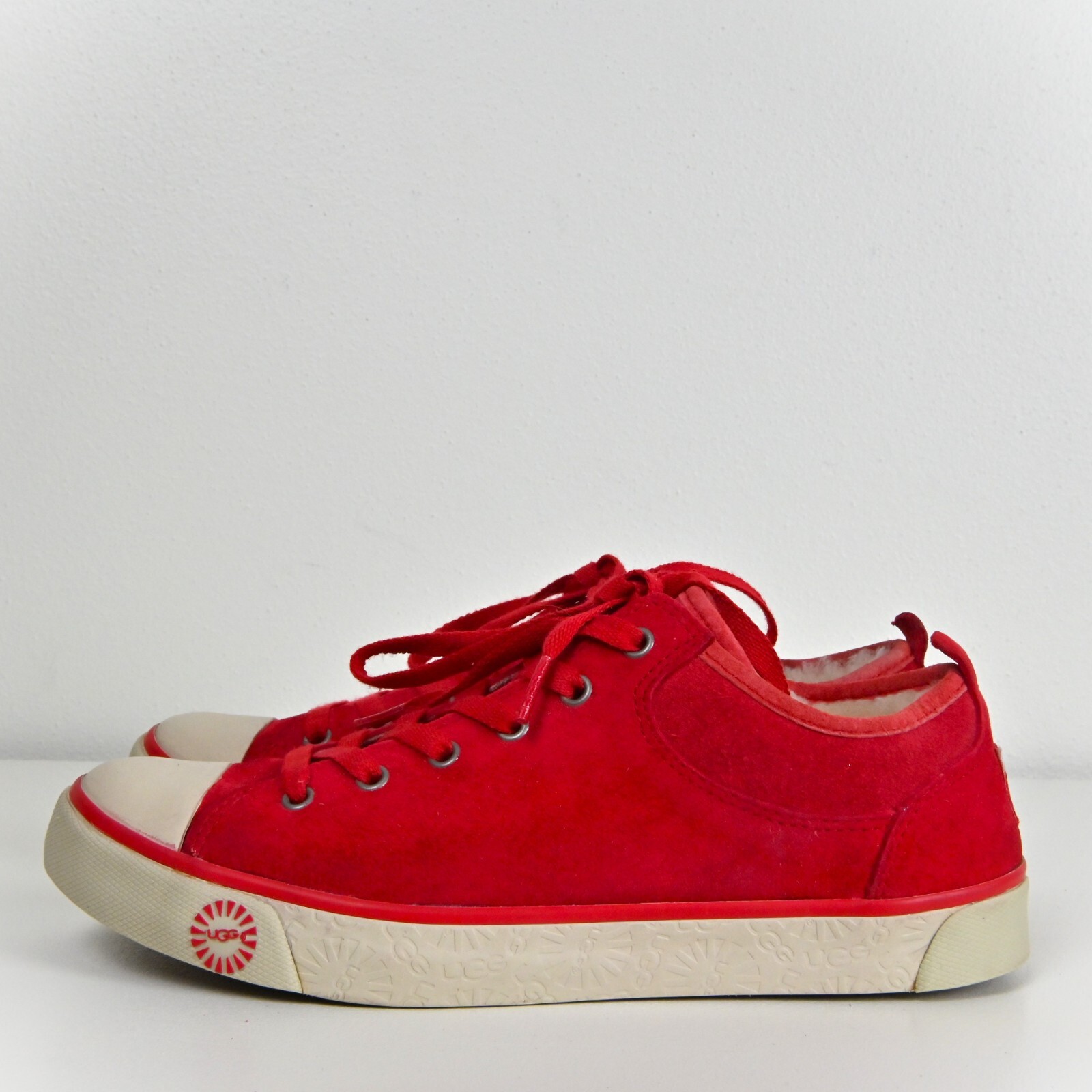 UGG 60s Suede Upper Sheepskin Shearling Lined Comfort Low Top Sneakers US7 UK5.5