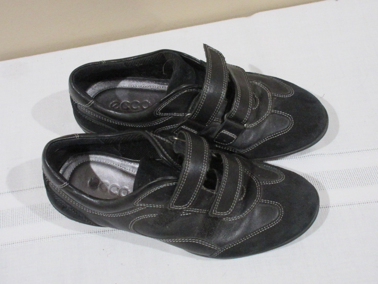 Ecco Black Hook & Loop Leather Walking Shoes/Sneakers EU SZ 36 US 6 Womens