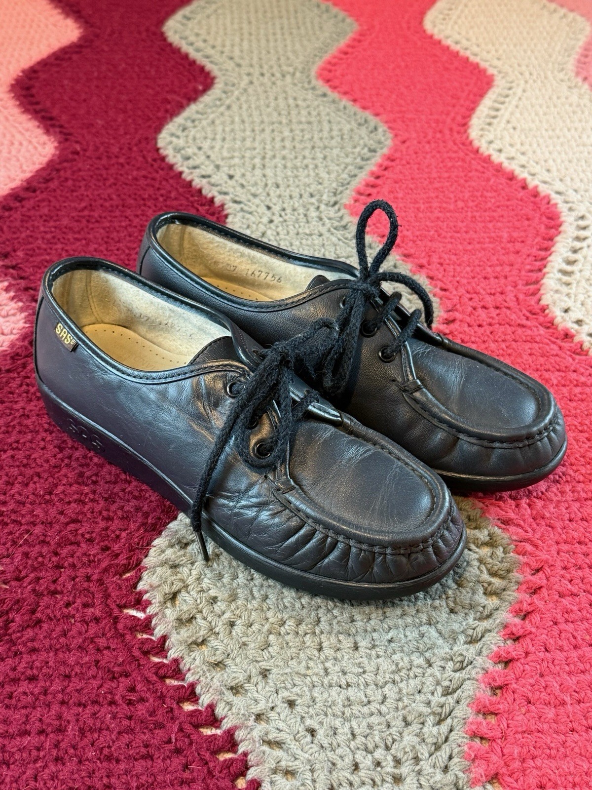 Vintage SAS Handsewn Black Leather Moccasin Lace Up Comfort Shoes Women’s US 6.5