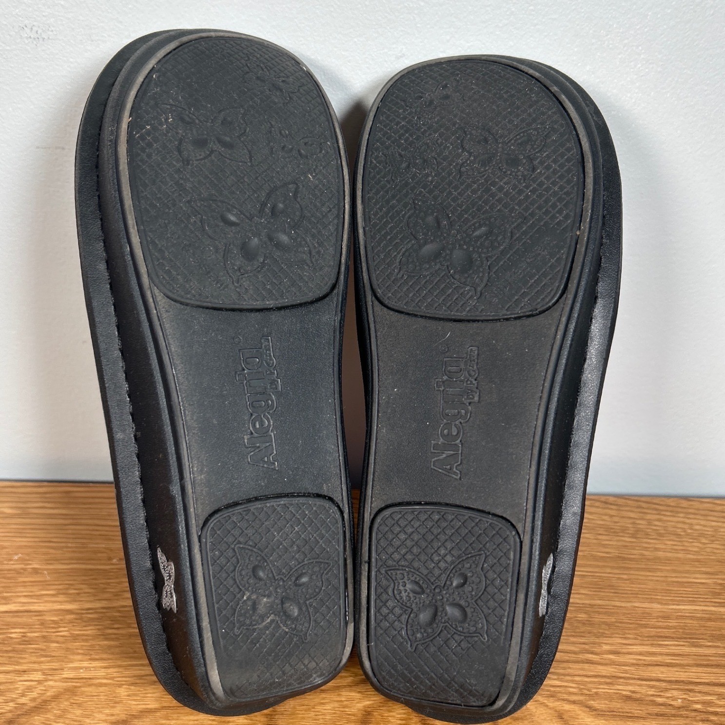Alegria Debra Black Leather Professional Clogs Nursing Shoes Womens Sz 9.5-10