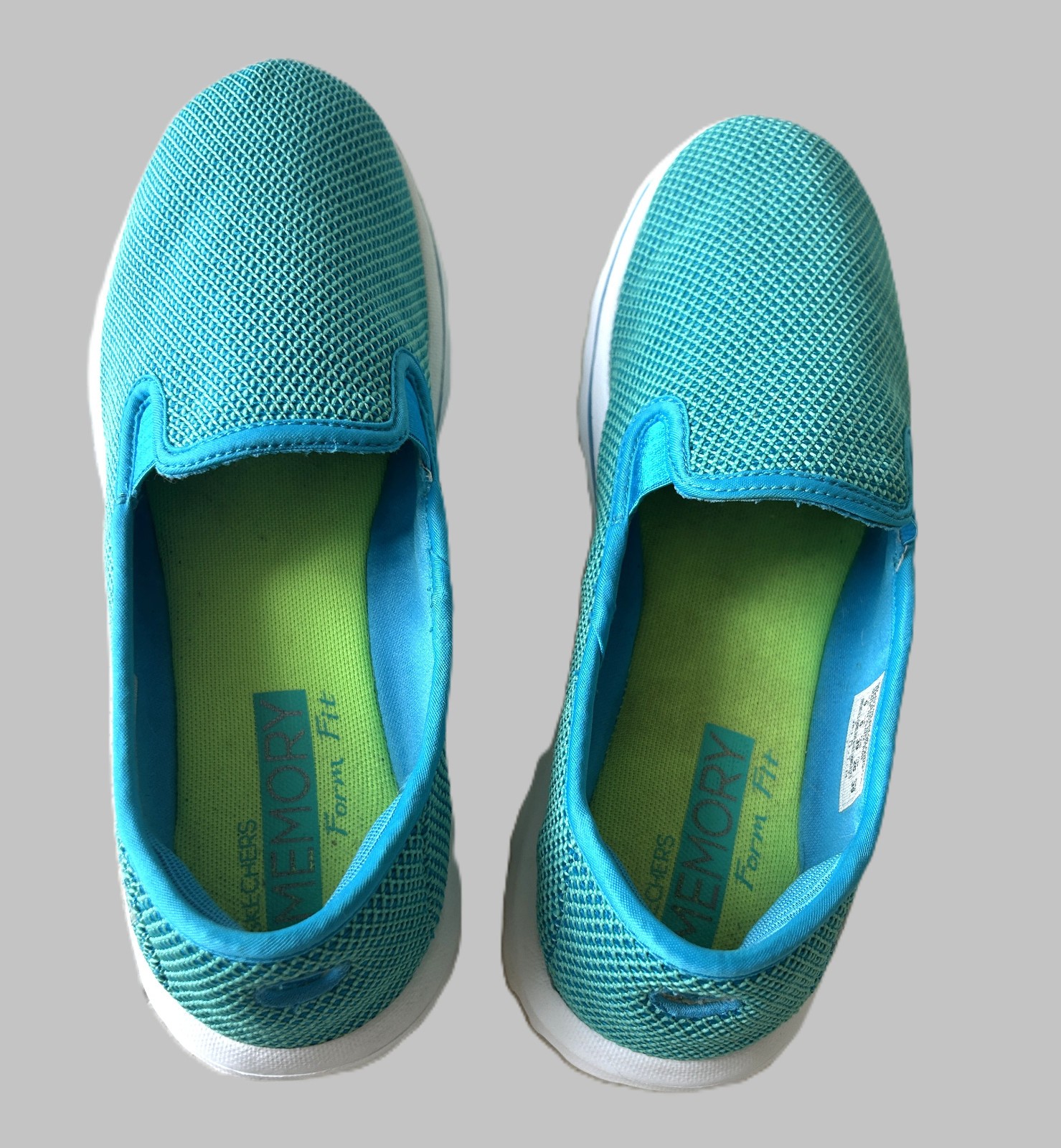Skechers Go Walk Memory Foam Fit Slip-on Shoes Size 9M in Turquoise