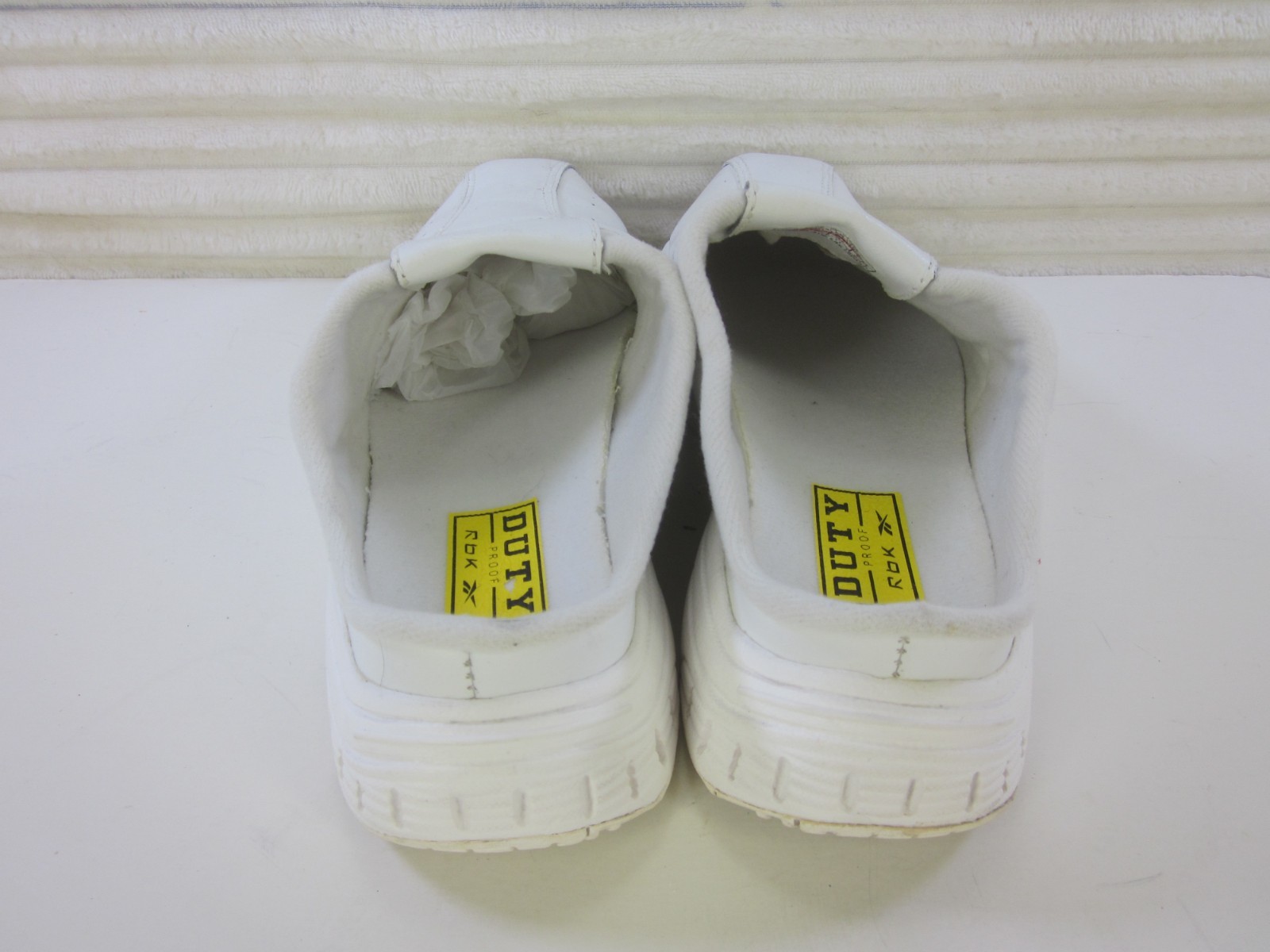 Reebok Duty Proof White Slip-On Mules Size 6.5 us Nurse Work Oil Slip Resistant