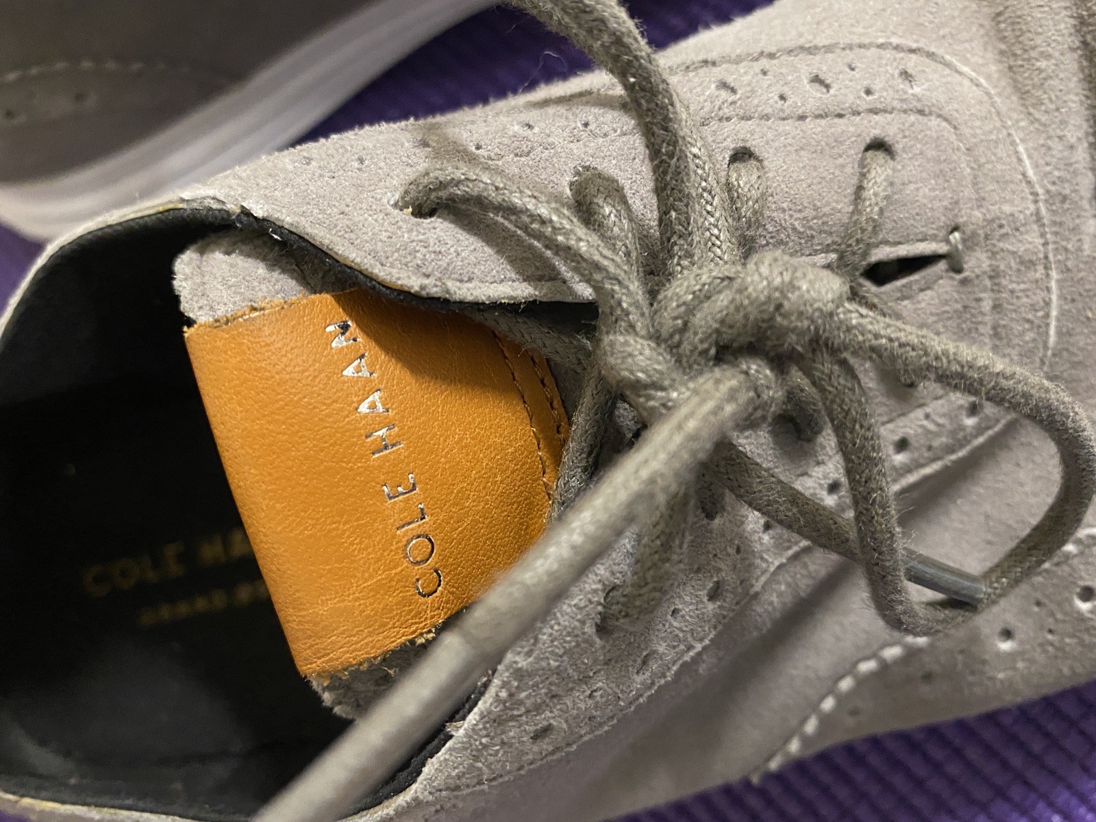Cole Haan NEW Wingtip Oxfords, size 8.5B, gray suede w. white soles