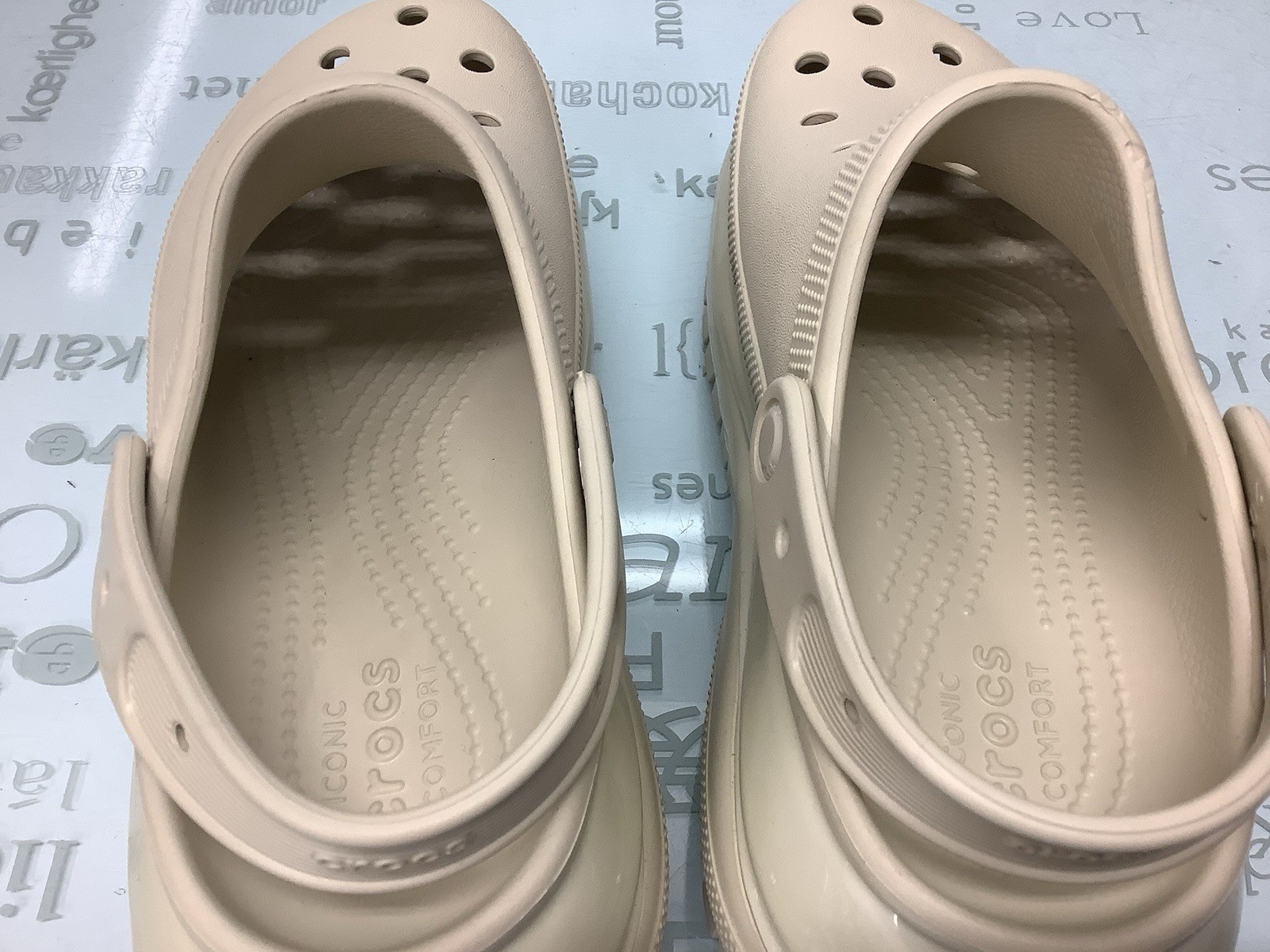 Crocs Classic Crush Clog Platform Sand Color, Size Women’s Size 10/M8.