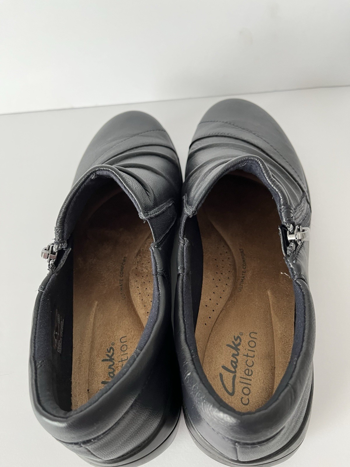 Clark’s Collection Black Size 8 Ladies Slip On Side Zipper Comfortable
