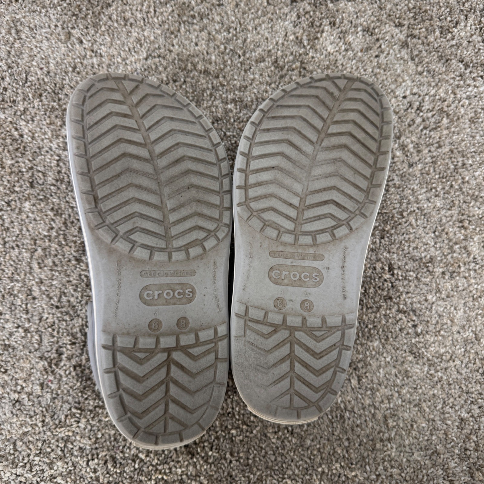 Crocs Crocband Clogs Light Grey Slate Grey Mens 6 Women 8 Water Resistant Stripe