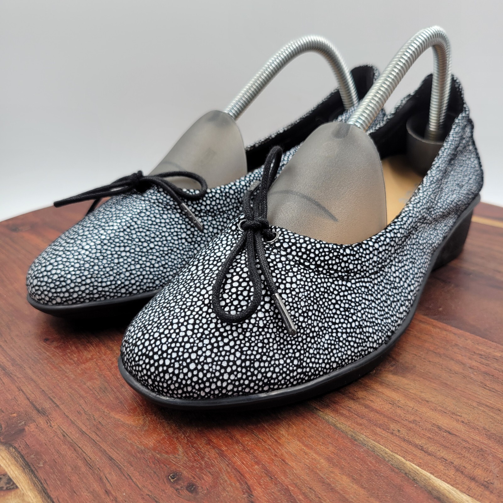 Revere Marrakesh Loafer Shoes Women’s 8W Wide Black White Leather Spotted Wedge