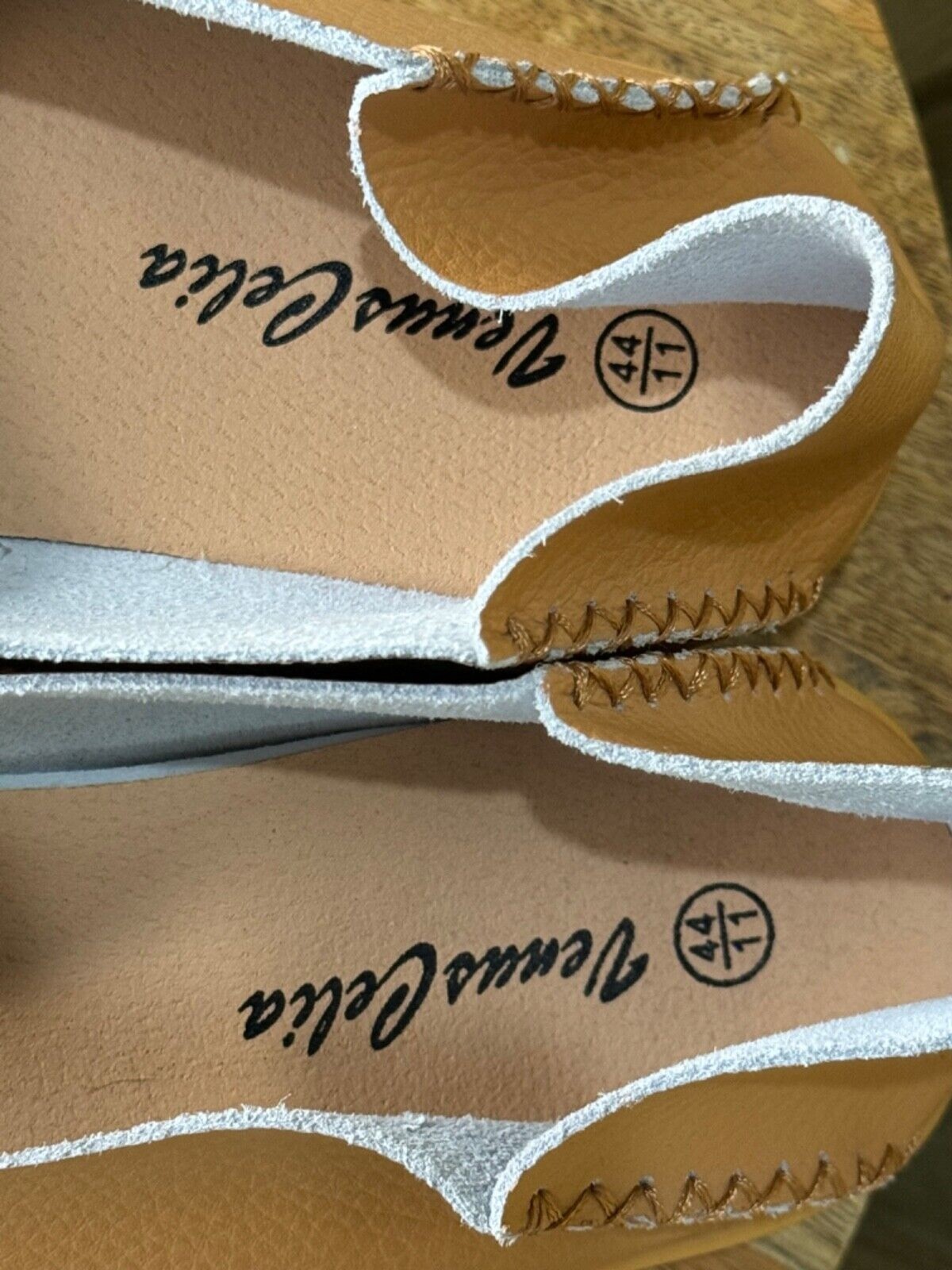 Women’s Venus Celia Size 11 Tan Comfort Walking Shoes With Rubber Soles NEW