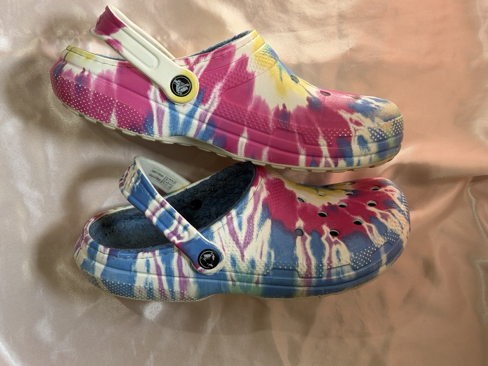 Crocs Classic Tie Dye Casual US Women’s sz 9 or Men’s sz 7 Gently Used – S102